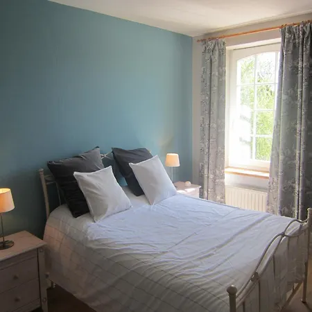 Spacious Family Villa, بيت للعطل