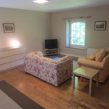 بيت للعطل Spacious Family Villa, *